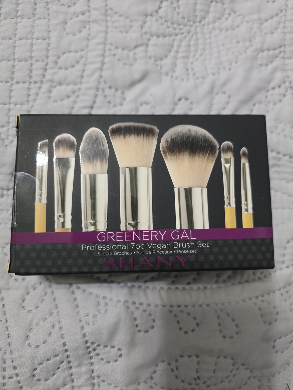 SHANY Greenery Gal 7-Piece Vegan Makeup Brush Set in Yellow